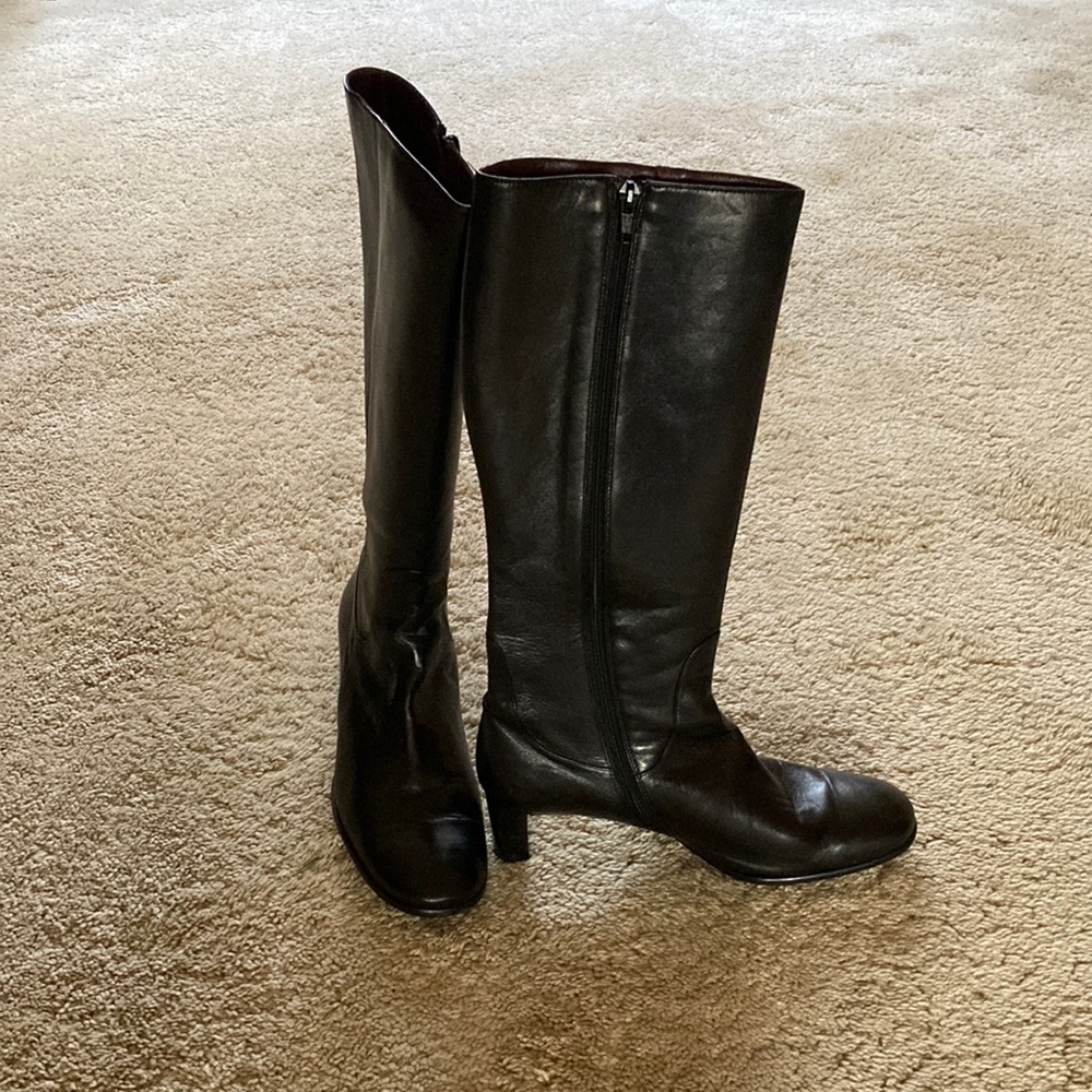 Cole Haan crafted in Italy Black Leather Boots